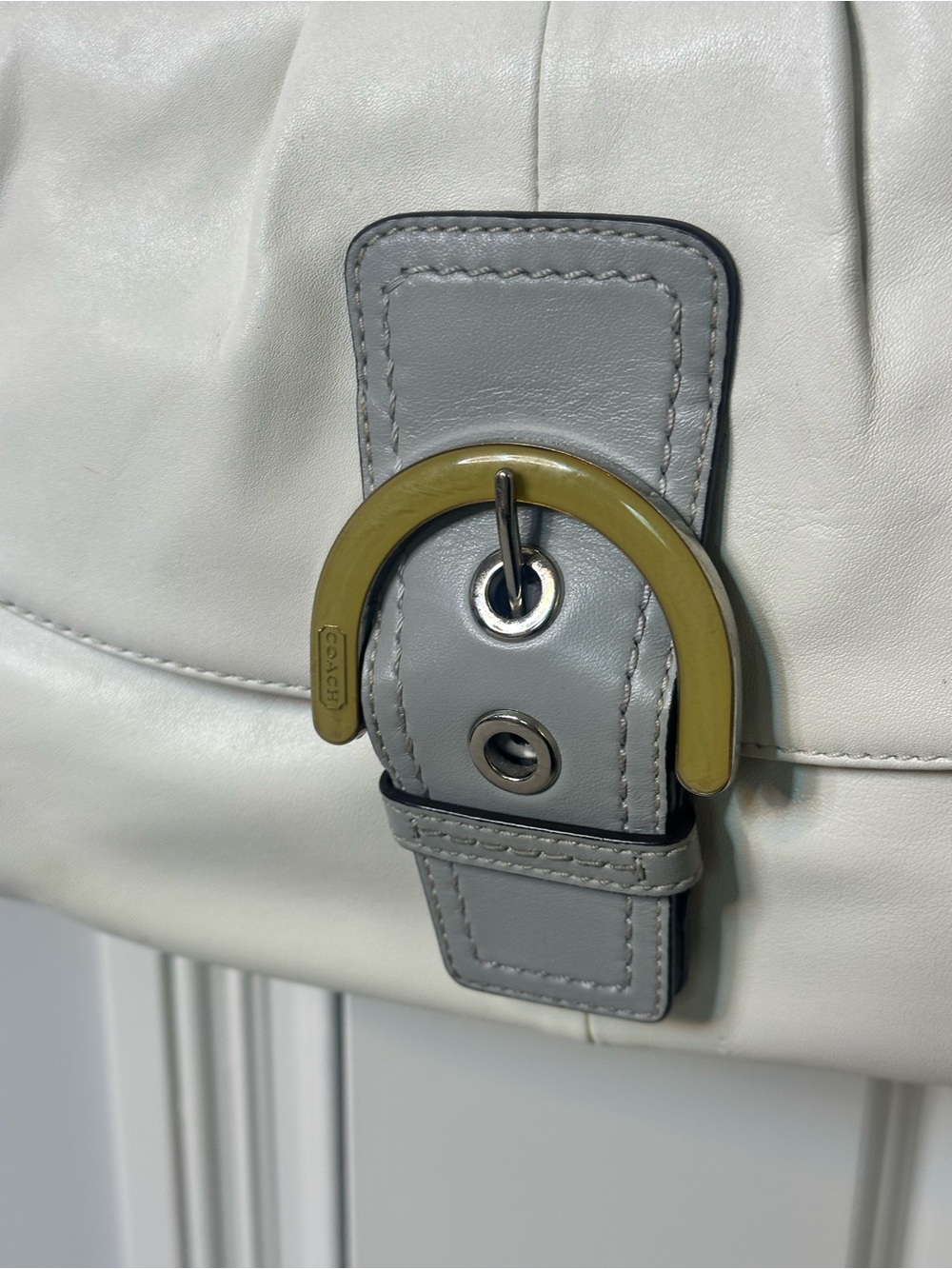 Coach Vintage leather soho White Grey Kristin Pleated Soho Hobo Buckle Bag Y2K - Picture 2 of 12